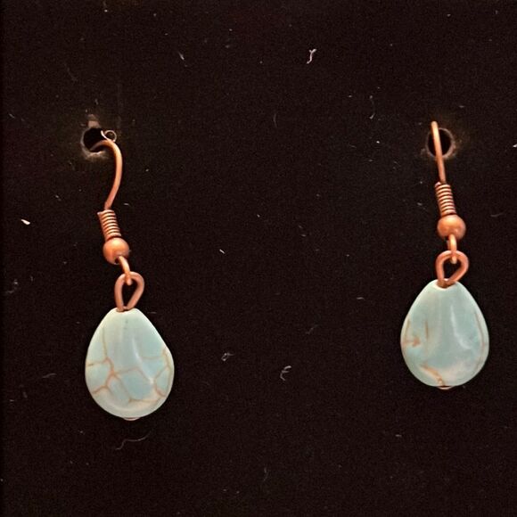 NWT copper and turquoise color Dangle Earrings. - Picture 1 of 3